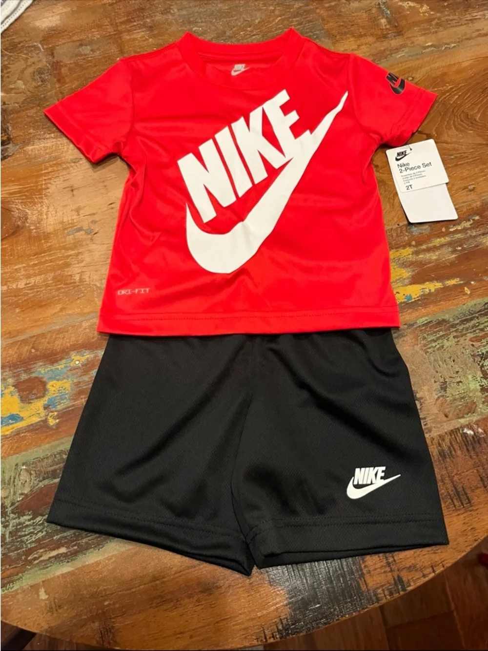 NWT Nike Boys 2 Piece Shorts Set